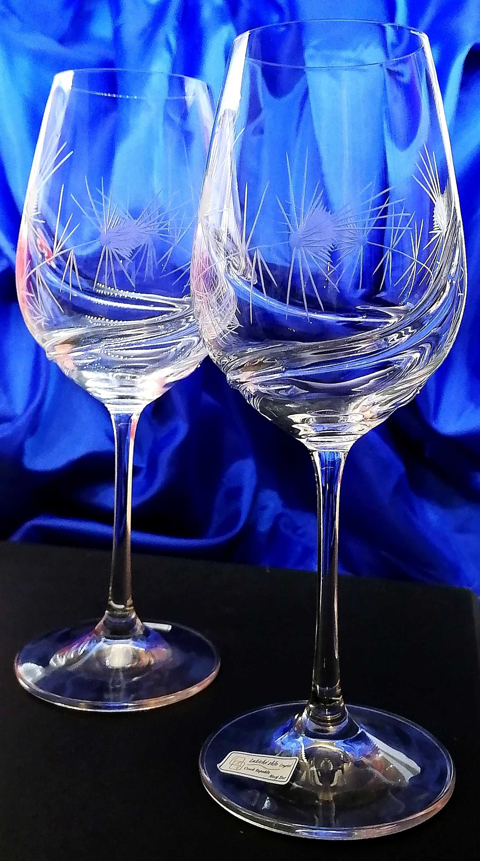 LsG-Crystal Skleničky na červené víno ručně broušené ryté dekor Bodlák Turbulence-709 550 ml 2 Ks.