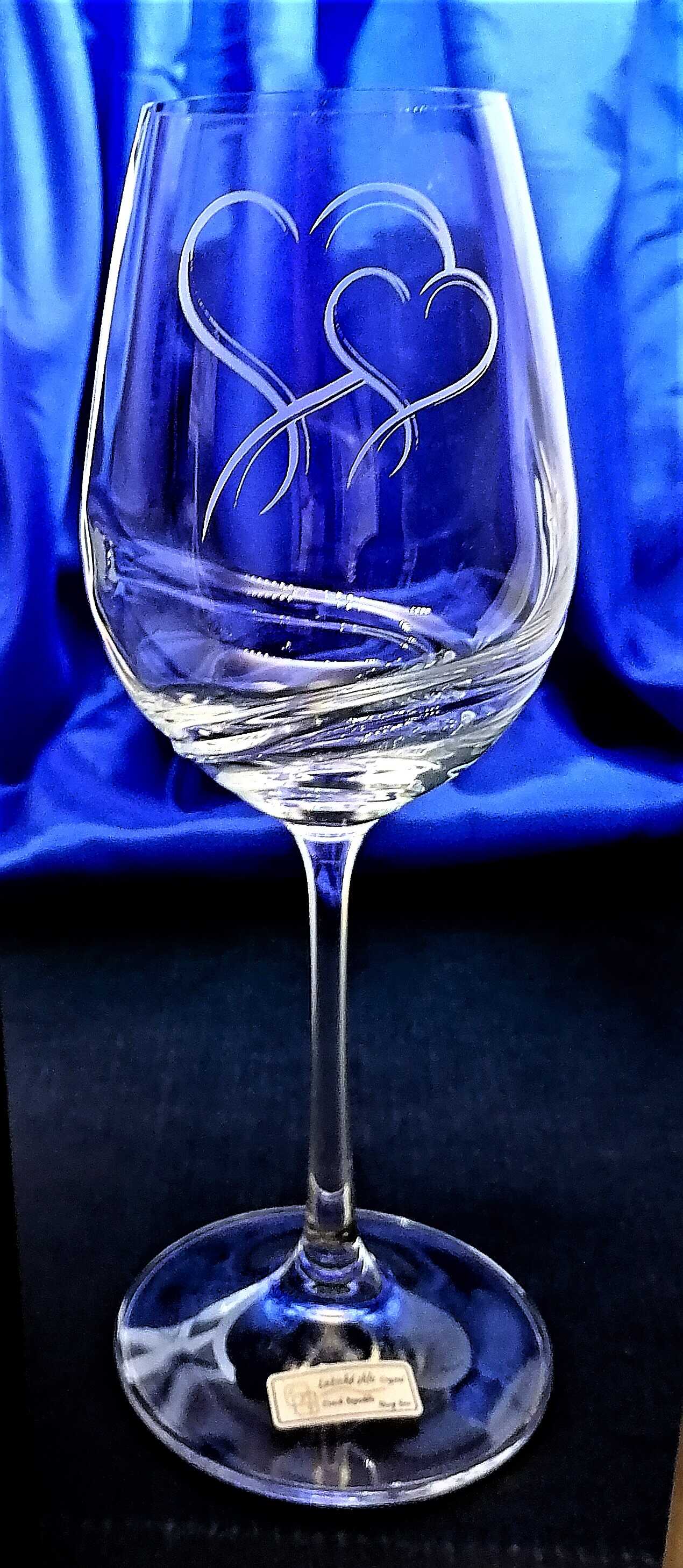 LsG-Crystal Skleničky na bílé červené víno Turbulence  dekor Srdce dárkové balení satén TUR-1709 350 ml 2 Ks.