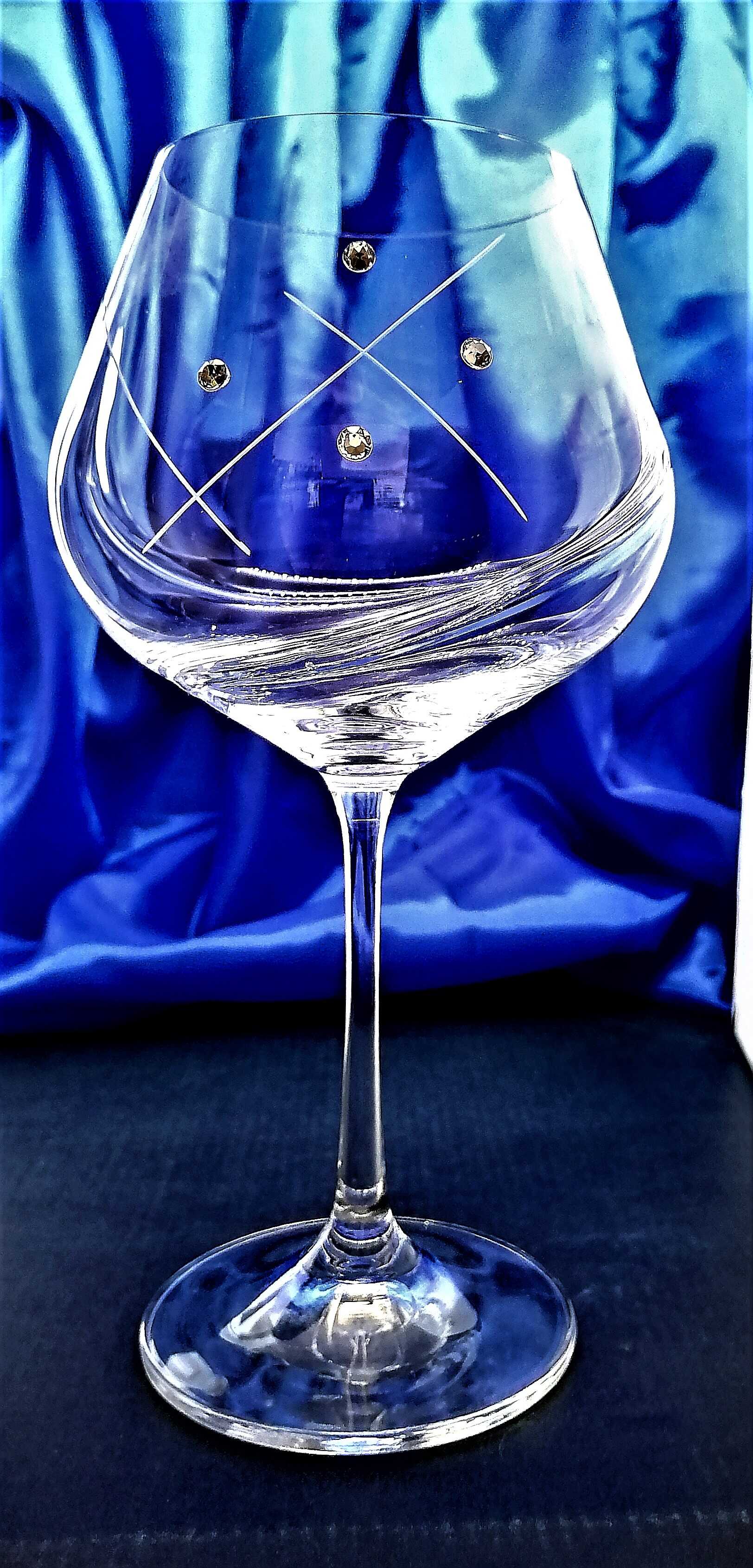 LsG-Crystal Skleničky na červené víno Burgund 8 x Swarovski krystal dekor Karla Turbulence-2953 570 ml 2 Ks.
