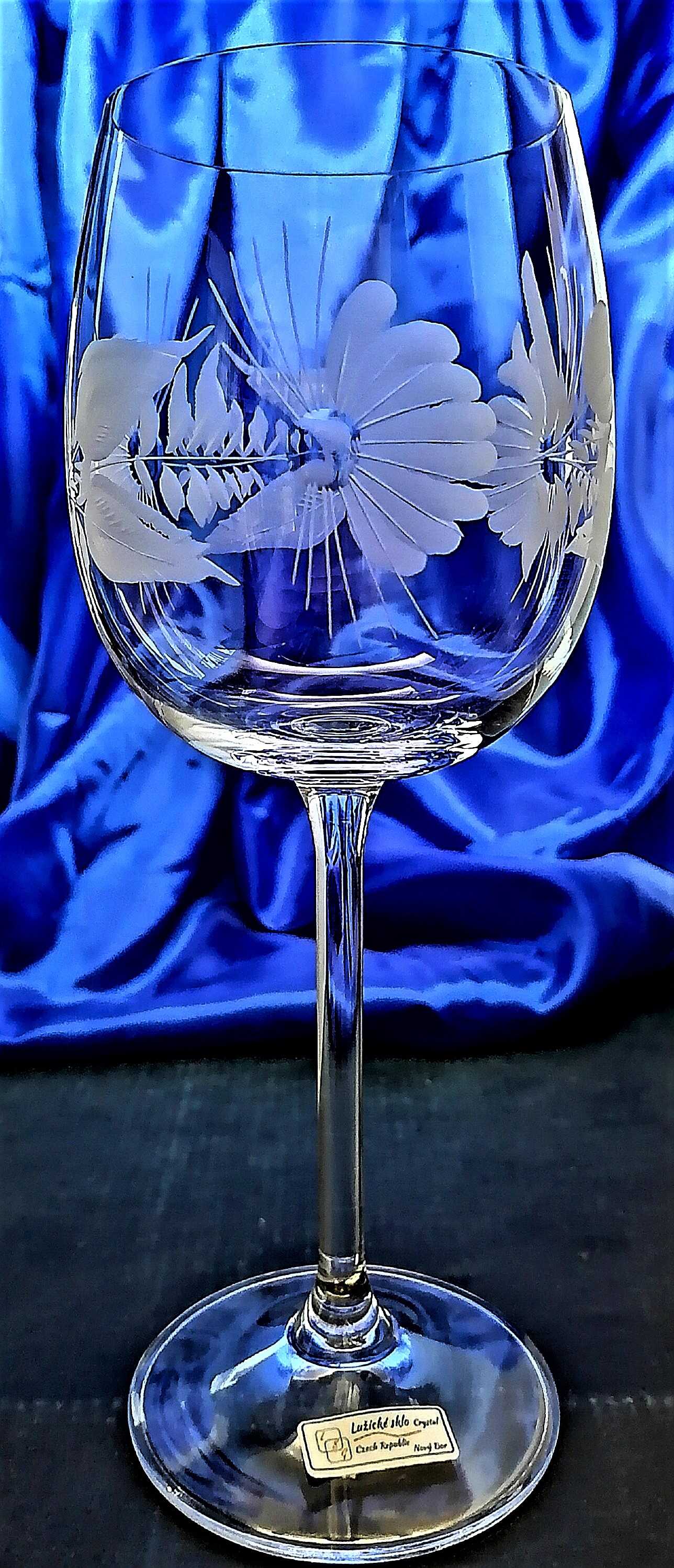 LsG-Crystal Skleničky na bílé víno ručně ryté broušené dekor Šípek dárkové balení satén Erika-65882 260 ml 2 Ks.